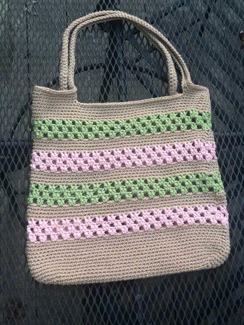 Ocean breeze beach tote