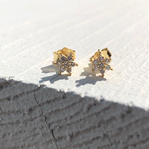 Flower Stud Earrings Gold Plated