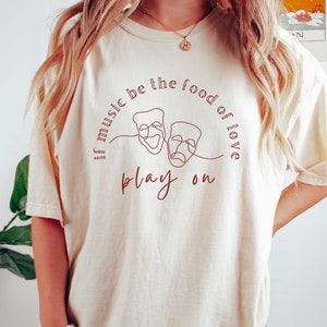 Twelfth Night Shirt Shakespeare Shirt Poet Shirt Bookish Merch Literary Tee Light Academia Shakespeare Gifts Shakespeare T Shirt Drama Tee Ivory