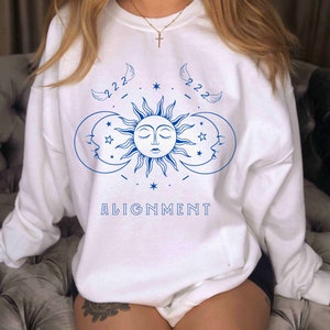 222 Felpa con numero angelo Numeri angelo nucleo angelo Girocollo angelo Buona energia Mistico Sole e luna Girocollo Trendy anni &#39;90 Y2K Abbigliamento indie