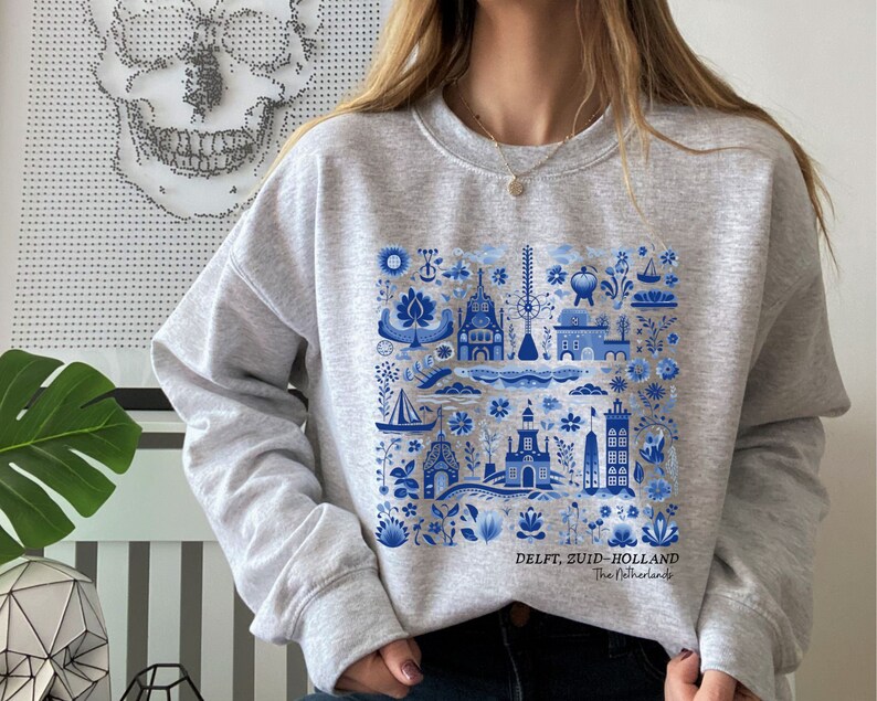 Delft Holland Sweatshirt The Netherlands South Holland European Vacation Amsterdam Dutch Gift Folk Art Europe Location Cottagecore Sweater Sport Grey