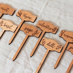 Engraved Garden Markers, Garden Tags, Herb Labels, Planter Stakes, Plant Stake Markers, Veggy Garden, Garden Lover Christmas Gift image 1