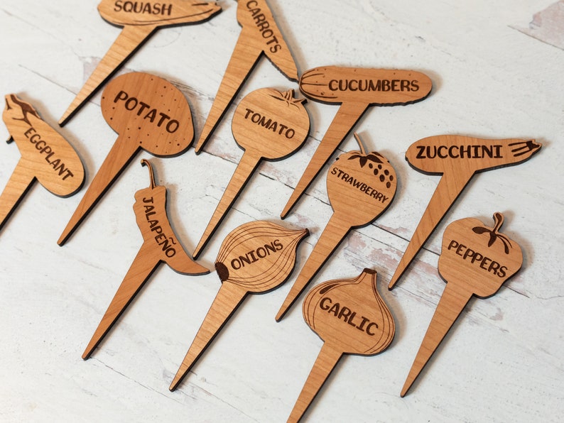 Engraved Garden Markers, Garden Tags, Herb Labels, Planter Stakes, Plant Stake Markers, Veggy Garden, Garden Lover Christmas Gift image 6