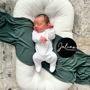 Disque acrylique prénom pour bébé | Disque nominatif personnalisé | Disque nominatif 3D | Disque d&#39;annonce | faire-part de naissance | Accessoire photo bébé | Bienvenue bébé