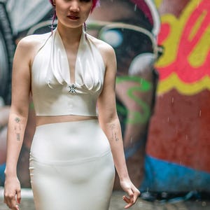 KHAOS (WEISS) Latex Neckholder Top | Erhältlich in allen Größen