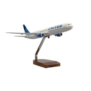 Boeing 767-300 United Airlines Large Mahogany Model