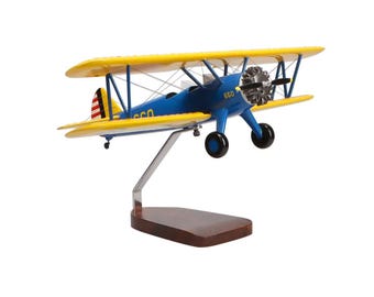Boeing PT-17A Stearman Kaydet Modelo grande de caoba