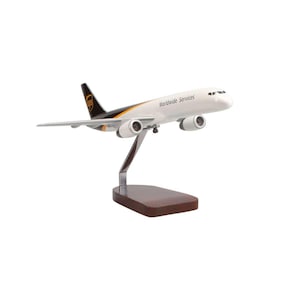 Boeing 757-200PF UPS Large Mahogany Model