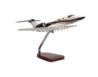 Modelo grande de caoba Cessna Citation CJ4