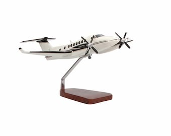Modelo grande de caoba del Beechcraft King Air B-350