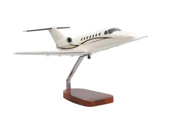Modelo grande de caoba Cessna Citation CJ3