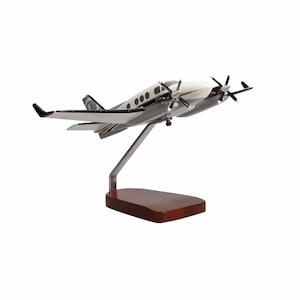 Beechcraft King Air C90GTx Large Mahogany Model
