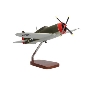Republic P-47 Thunderbolt (Little Chief) Large Mahogany Model