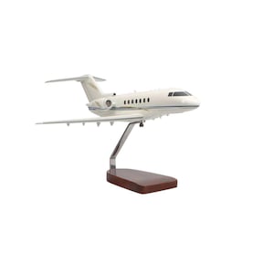 Hawker 4000 Large Mahogany Model
