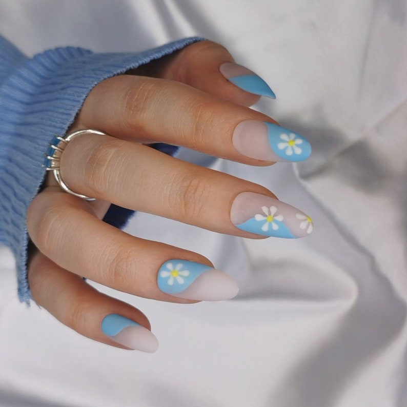 Press on Nails, blue swirl daisy, Almond Coffin, pastel flower floral, easter spring, long short, false glue nails, UK Gift image 3