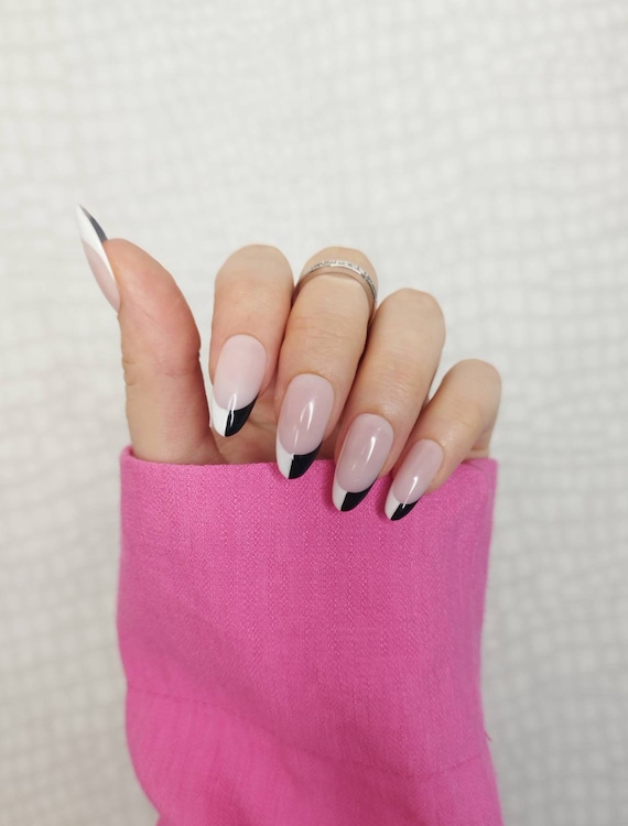 Black and White Nail Art : In French Tip Manicure! - YouTube