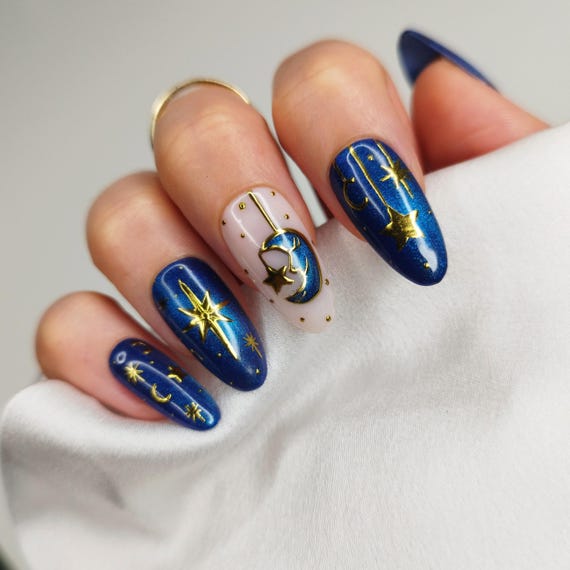 Christmas Press on Nails - Blue Cat Eye & Gold Celestial Star False Nails