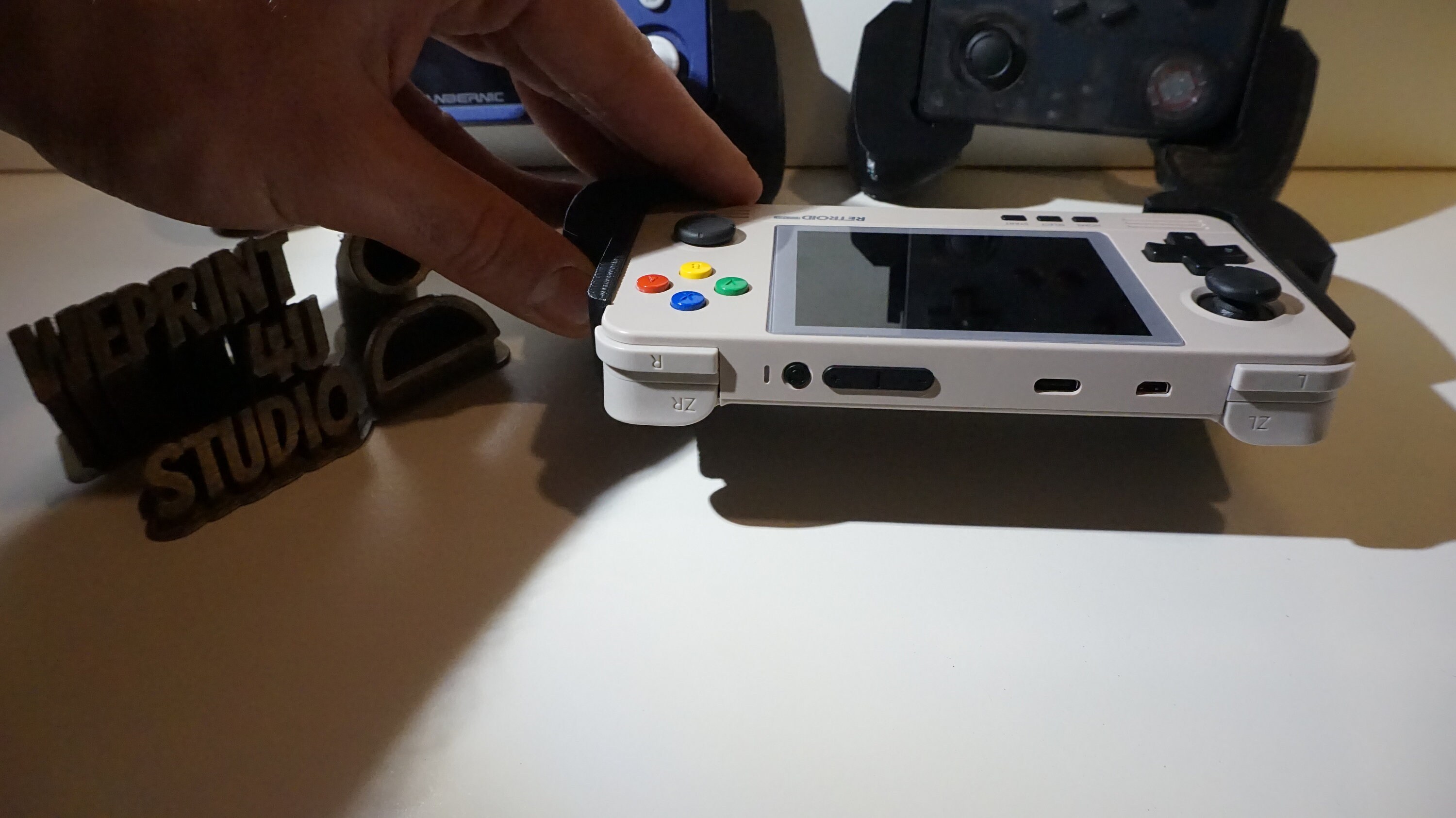 Retroid Pocket 2S grip by buzzdalf