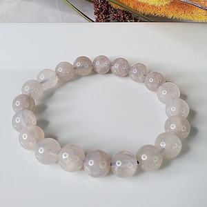 Bracelet en quartz rose bleu - Cristal rare pour l&#39;amour et la clarté - Cadeau de bijoux en pierres précieuses fait main