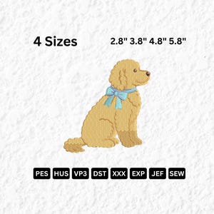 Peut inclure: Motif brodé d'un chien golden doodle avec un nœud bleu. L'image comprend le texte "4 Tailles" et des dimensions de 7.1 cm, 9.7 cm, 12.2 cm et 14.7 cm. L'image montre également les formats de fichiers de broderie : PES, HUS, VP3, DST, XXX, EXP, JEF et SEW.