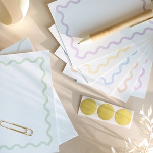 Set of 6 pastel wavy correspondence notecards paper cards, envelopes and gold seals set.