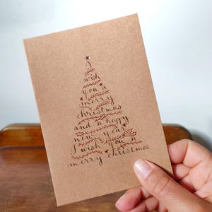 Cartões caligrafados de árvore de Natal "Feliz Natal e Feliz Ano Novo" imagem 6