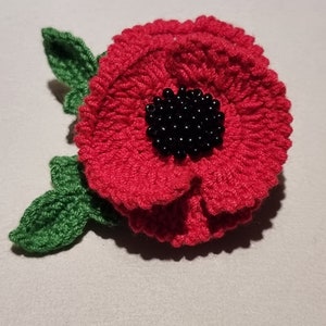 Crochet pattern Poppy brooch