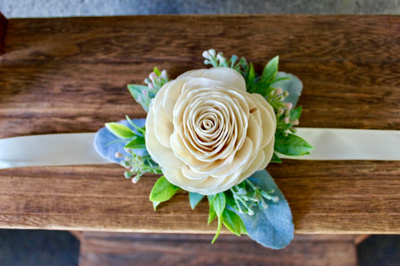 Mariage de corsage de rose blanche, accessoires de mariage de rose d'ivoire, corsage blanc et rose de bal, bracelet de retour à la maison, mariage de printemps été hiver image 1