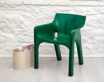 Gaudi Armchair in Green by Vico Magistretti for Artemide | Italian Space Age | 1970s