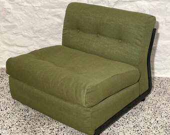 Amanta Lounge Chair in Green Wool by Mario Bellini for B&B Italia | Italian Space Age | 1970s