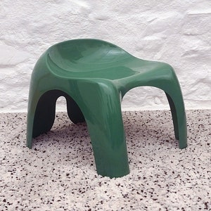 Efebo Plastic Stool in Green by Stacy Dukes for Artemide | Italian Space Age | 1960s