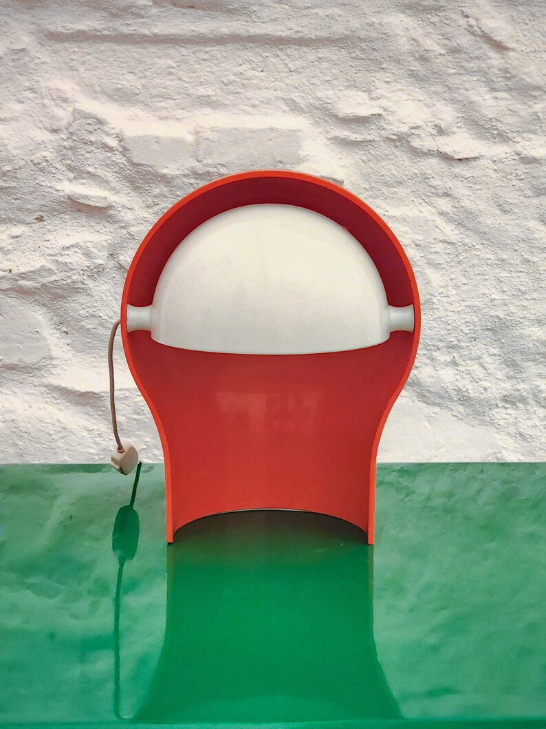 Telegono Plastic Table Lamp in Orange by Vico Magistretti for Artemide small Italian Space Age 1960s image 3