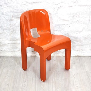 Silla Universale modelo 4867 en naranja de Joe Colombo para Kartell / Era espacial italiana / Años 60