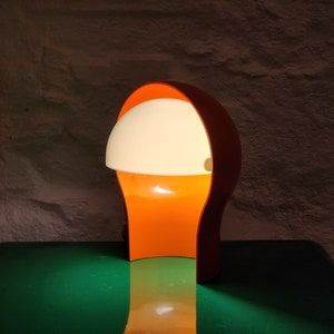 Telegono Plastic Table Lamp in Orange by Vico Magistretti for Artemide small Italian Space Age 1960s image 7