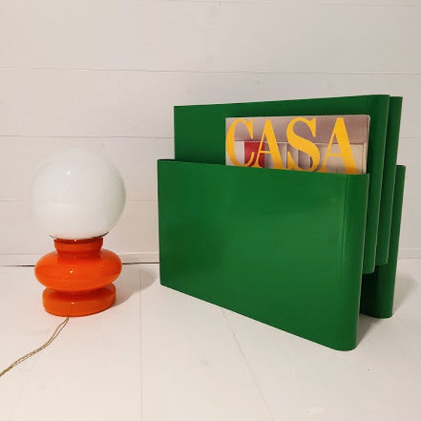 Rare Green Kartell Magazine Rack by Giotto Stoppino, Mid-Century Modern, Space Age Design