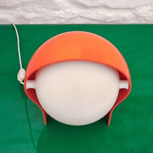 Telegono Plastic Table Lamp in Orange by Vico Magistretti for Artemide small Italian Space Age 1960s image 5