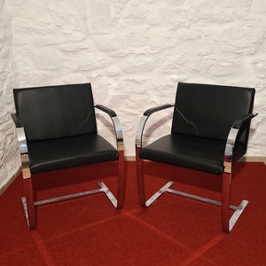 Brno Flat Bar Chair in Black Leather by Mies van der Rohe for Alivar | Bauhaus | Set of 2