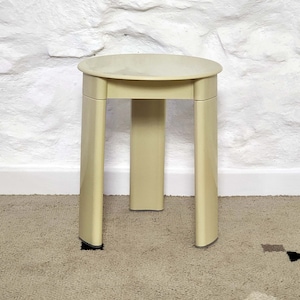 Trio Plastic Stool in Beige by Olaf von Bohr for Gedy | Italian Space Age | 1970s