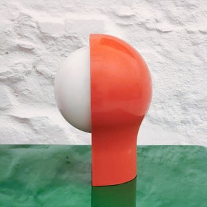 Telegono Plastic Table Lamp in Orange by Vico Magistretti for Artemide small Italian Space Age 1960s image 4