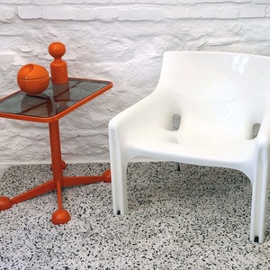 Vicario Armchair in White by Vico Magistretti for Artemide | Italian Space Age | 1970s