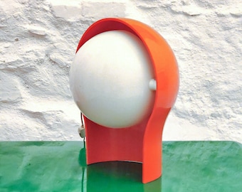 Telegono Plastic Table Lamp in Orange by Vico Magistretti for Artemide (small) | Italian Space Age | 1960s