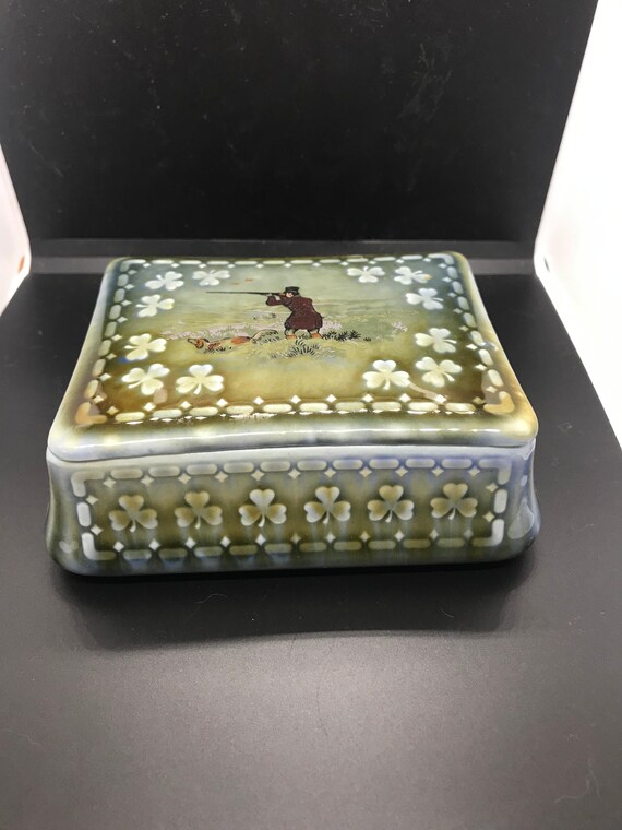 Vintage Irish Wade Co Armagh Porcelain Trinket Box Art Objects