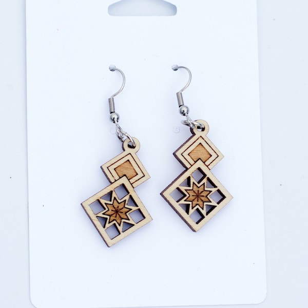 Quilt earrings, Gifts for Quilters, Quilter Gifts, Earrings for quilters, wood earrings, Wooden Earrings, Mini 8 Point Star Pendant