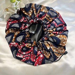Satin and wax nightcap for hair protection Wax 4