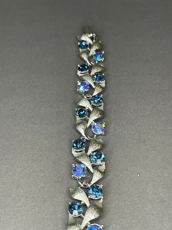 Lisner Signature Leaf Blue Rhinestone bracelet, s… - image 1