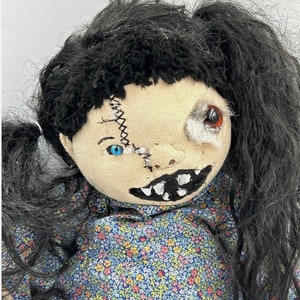 Poupée OOAK Art Reborn Goth Creepy Horror Scary Evil 18&quot; Touches ajoutées par Tricia