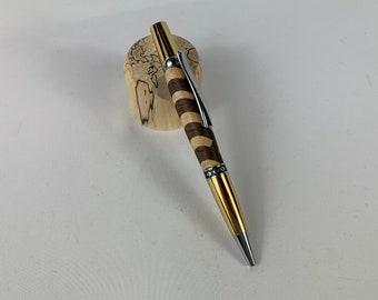 Pluma de madera torneada a mano segmentada