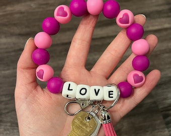 Valentine’s Silicone Keychain Wristlet/Valentine’s Gift/Valentine’s Keychain/Beaded Keychain Wristlet/Silicone Keychain/Gifts for her/Vday