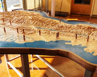 Aangepaste houten topografische 3D-kaart: reliëfkunst met tegels