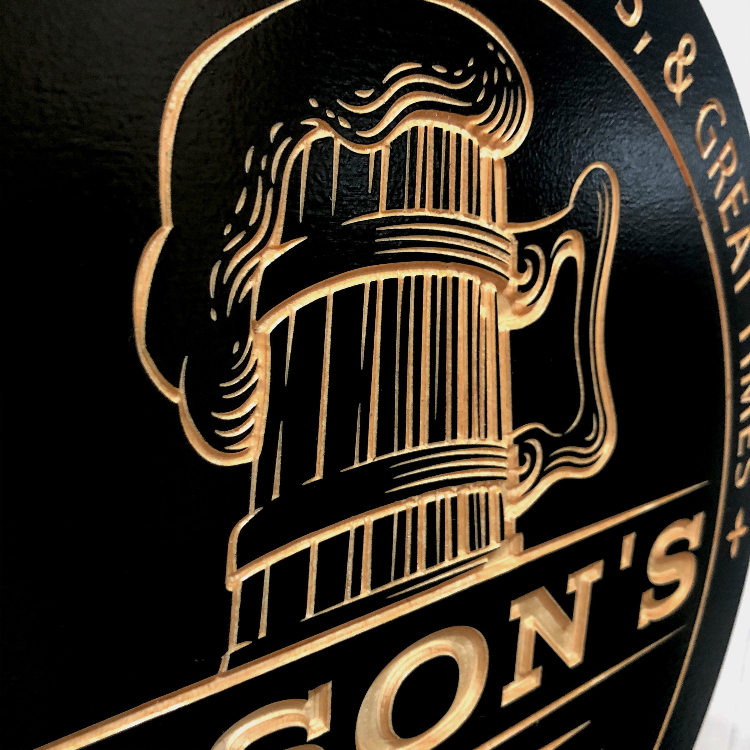 Tavern Wallpaper With Vintage Signs – arthatravel.com